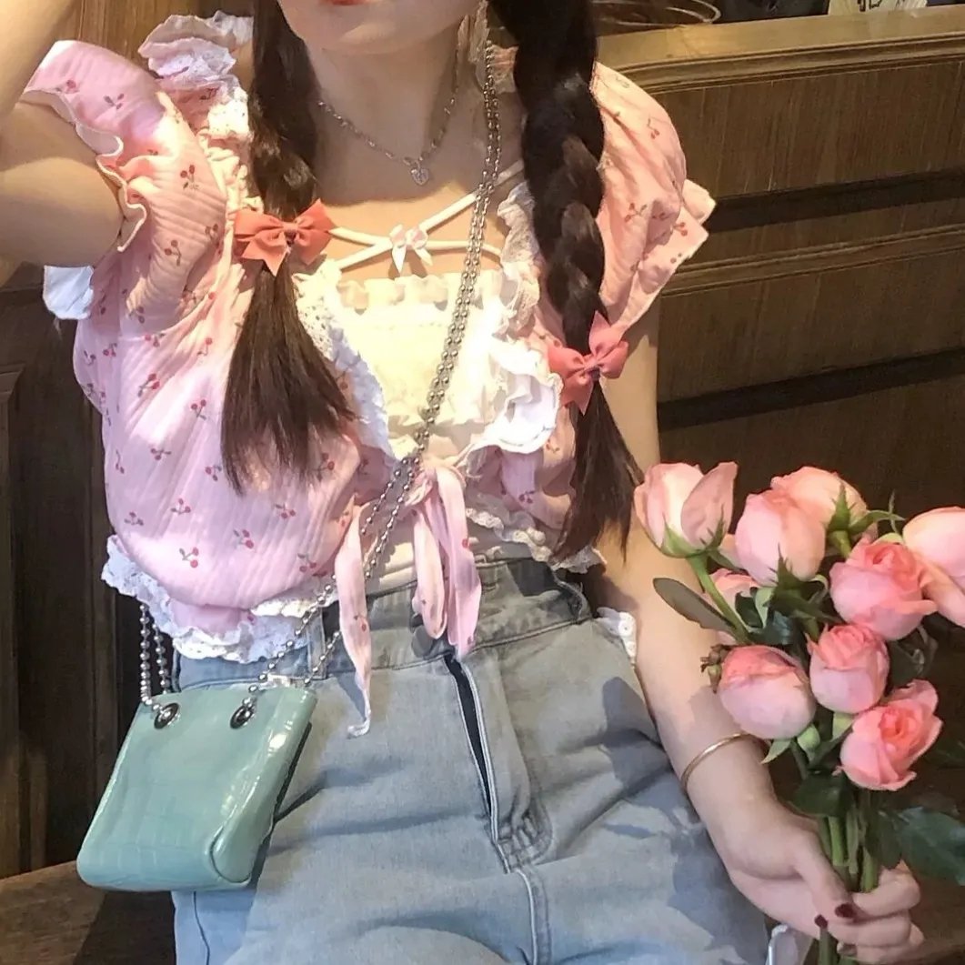 采蘑菇的夫妻